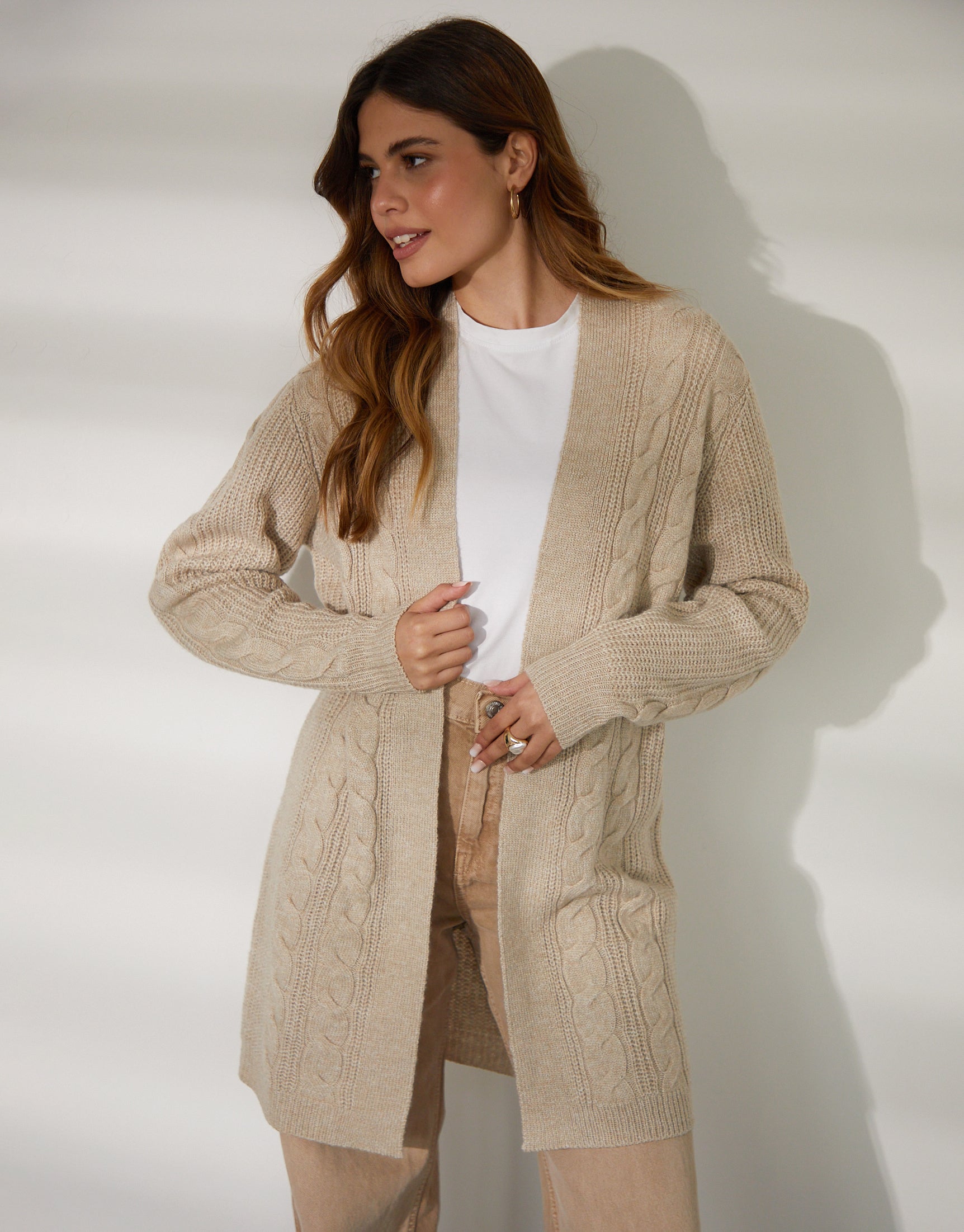 TBLI05033DLadiesRozannaCableDetailCardigan-Oat_a